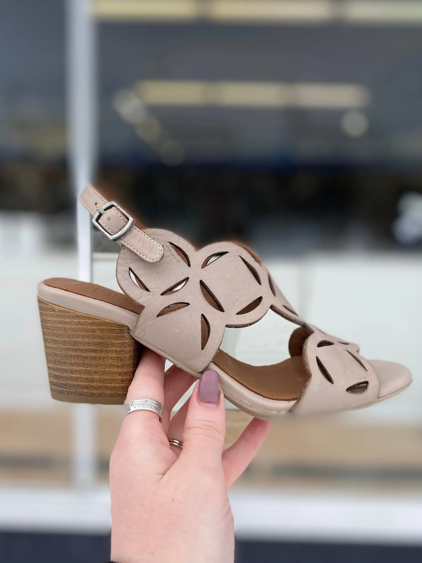 Bueno - Cassidy - Light Grey