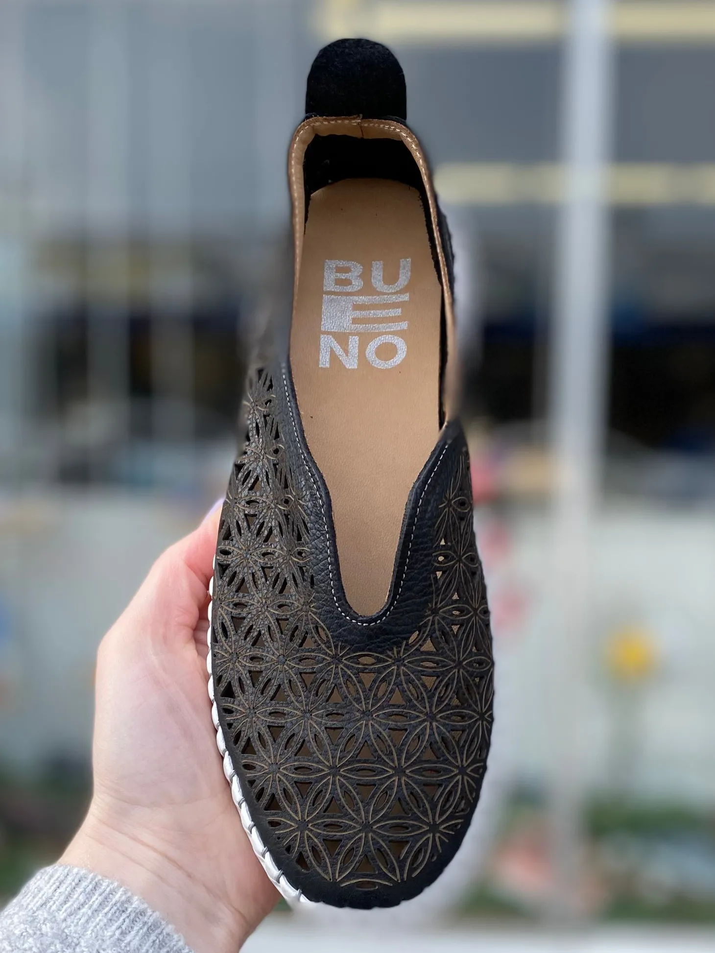 Bueno - Daisy - Black