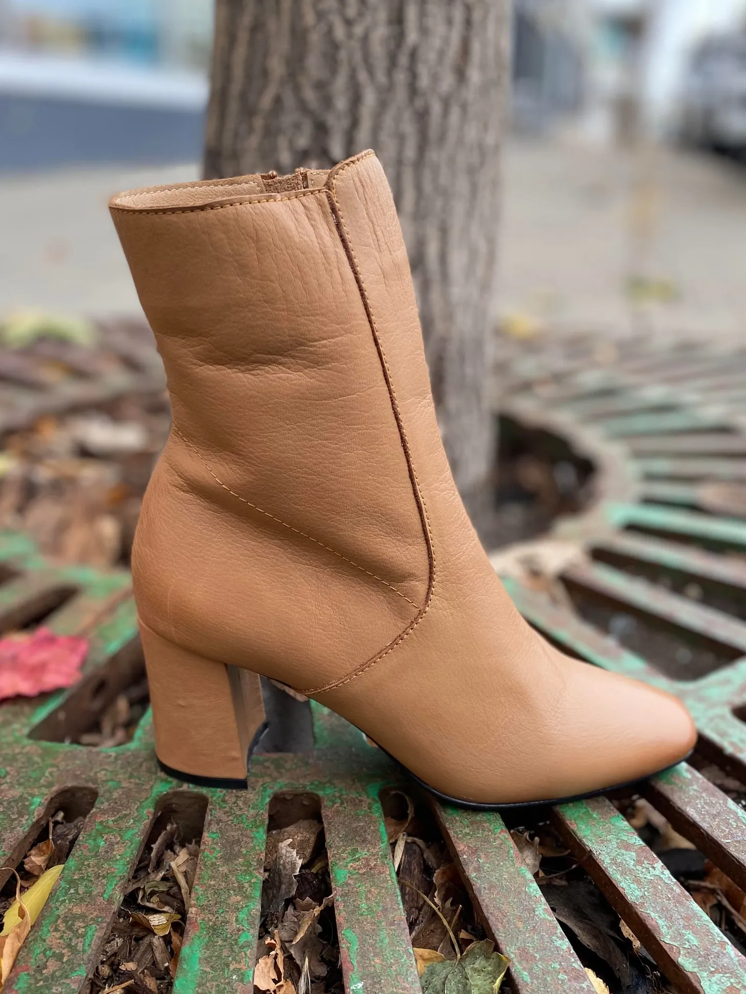 Bueno - Vivian - Butterscotch