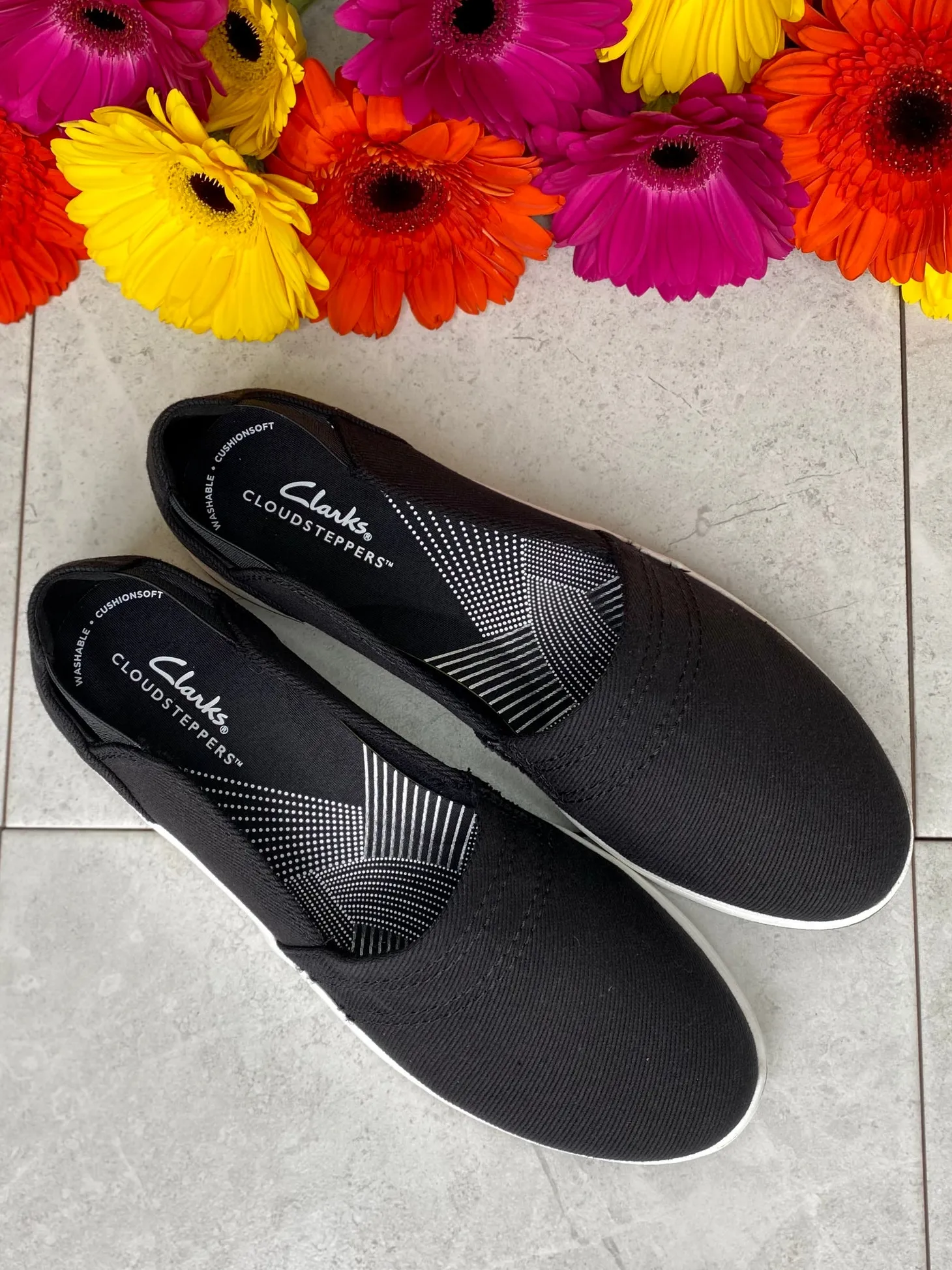 Clarks - Breeze Step - Black
