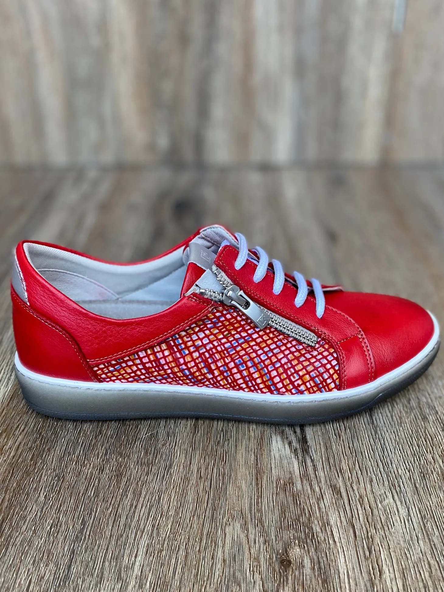 Dorking - Karen - Red