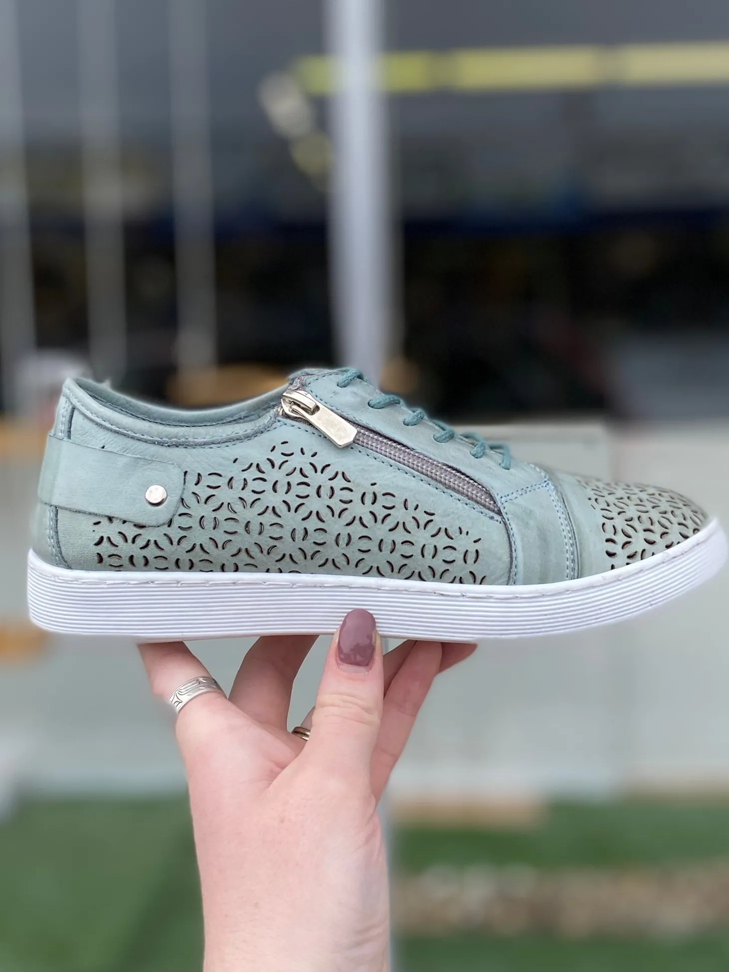 Dragonfly - EG16 - Mint