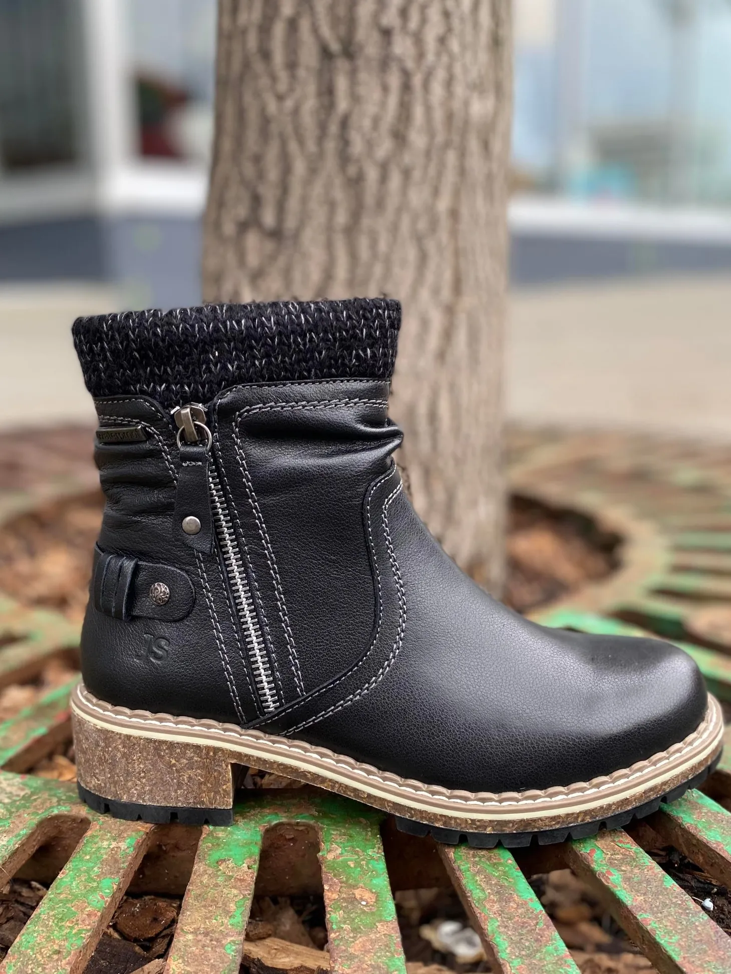 Josef Seibel - Waylynn 01 - Black