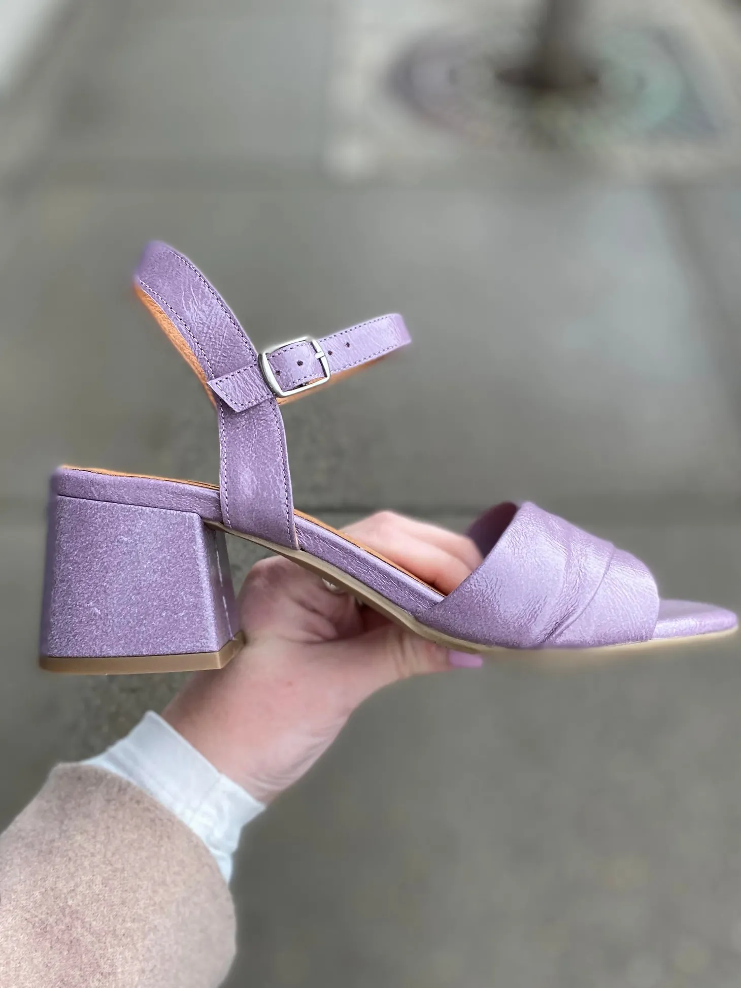 Miz Mooz - Bela - Patent Lilac