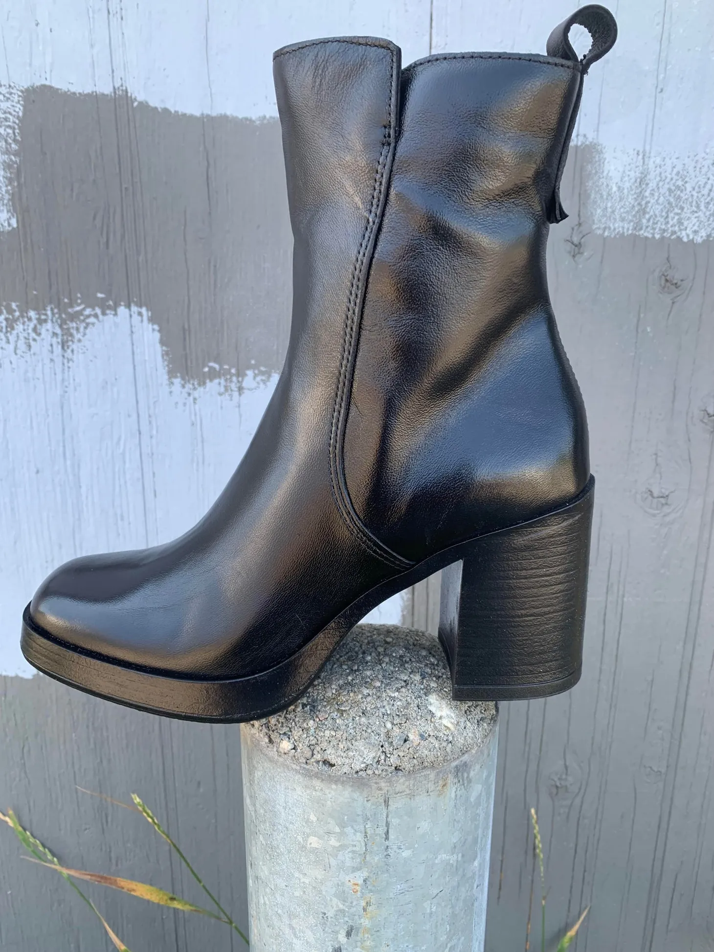 MJUS - P96212 - Black