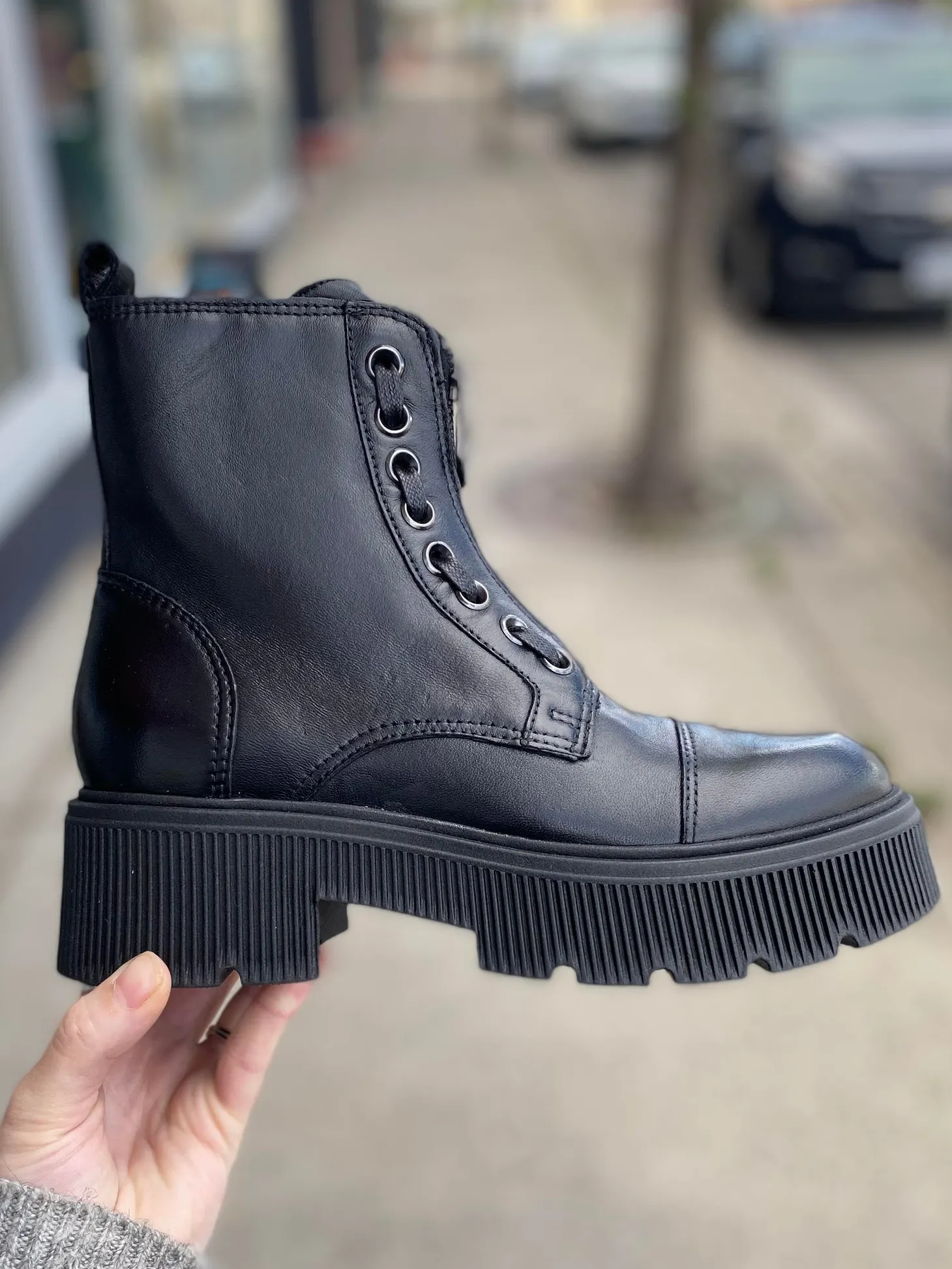 MJUS - P72237 - Black